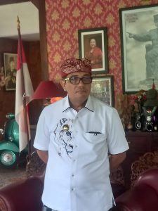 Bupati Tabanan Bantu Korban Erupsi Lewotobi