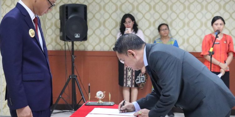 Gubernur NTT Lantik Direksi Baru PT. KI Bolok dan PT. Flobamor, Majukan NTT