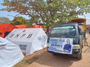 Bunda Julie Sutrisno Laiskodat Bantu Korban Erupsi Lewotobi