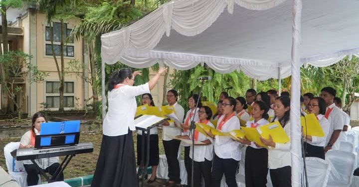 Natal Bersama Bupati Jemberana, I Nengah Sambo di Paroki St. Petrus Negara