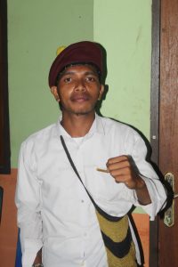 PMKRI Cabang Larantuka Desak Pemkab Flotim Segera  Perbaiki Jalan Rusak