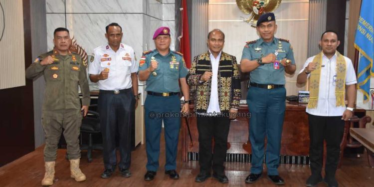Penjabat Walikota Kupang Linus Lusi  Sambut Kerja Sama Danlanudal Kupang
