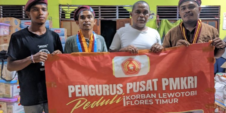 PP PMKRI Gandeng PMKRI Larantuka Salurkan Bantuan Pengungsi Lewotobi