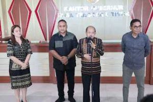 Gubernur dan Wakil Gubernur NTT Disambut Kelompok Disabilitas dan Anak Sekolah