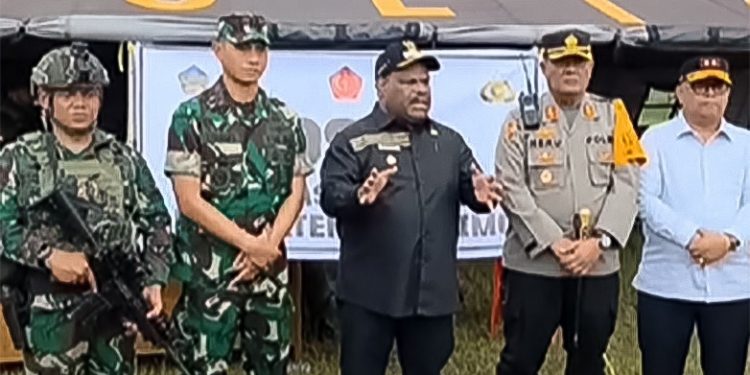 Tindakan Sadis KKB Bunuh Guru NTT Bupati Yahukimo : ‘Darah Adik Perempuan itu Kejar Terus Pelaku’