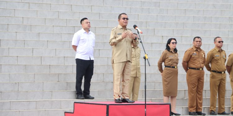 Gubernur NTT Melki Laka Lena Pimpinan Apel Lingkup Pemprov NTT, Kecam Keras Tindakan KKB