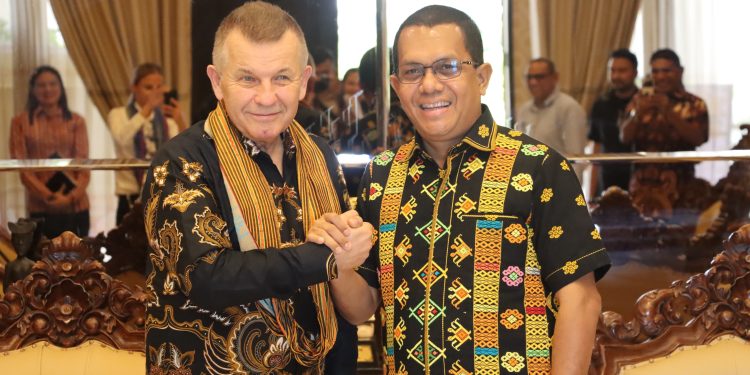 Gubernur NTT Melki Terima Audiensi Konsul Kehormatan Polandia