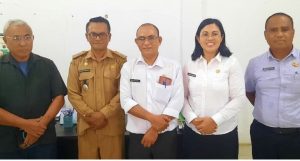 Bupati SBS Tunjuk Yanuarius dan Remigius Bria Plt Dinas Perikanan dan Plt Sekretaris Dinkes Malaka