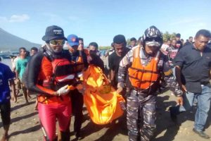 Ayah dan Anak Cari Siput, Meninggal di Teluk Lewoleba