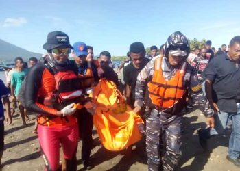Ayah dan Anak Cari Siput, Meninggal di Teluk Lewoleba