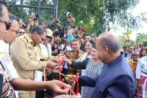 Wagub Johni Asadoma dan Sekretaris BNPP RI Buka Jalur Aktivitas Lintas Batas Negara RI-RDTL