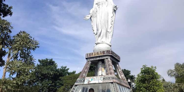 Patung Bunda Maria Segala Bangsa Setinggi 28 Meter di Bukit Nilo, Pesona Wisata Religi