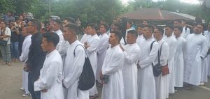 Umat Paroki Santu Arnoldus Janssen Waikomo Sambut Para Frater Ledalero, Pawai Meriah di Kota Lewoleba