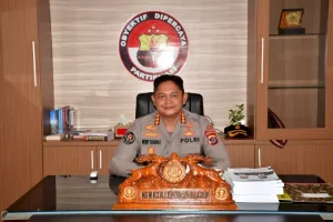 Polisi Servanus Hendra Cipta Dipecat Karena Berzina 