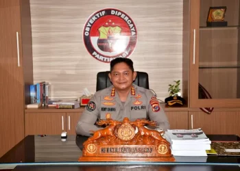 Polisi Servanus Hendra Cipta Dipecat Karena Berzina 