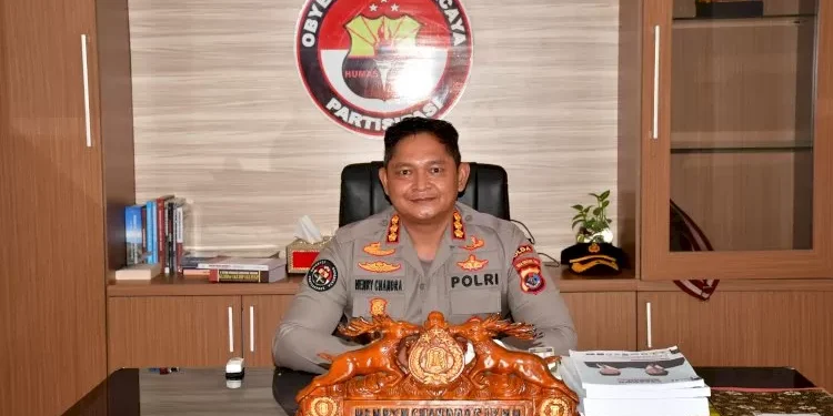 Polisi Servanus Hendra Cipta Dipecat Karena Berzina