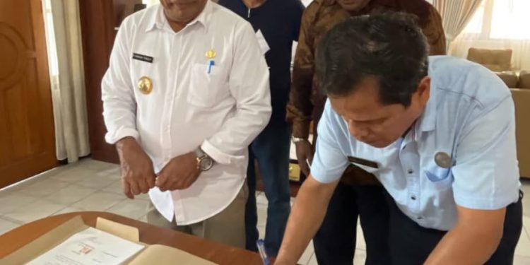 Pemkab Lembata Kerja Sama RRI : Bangun Informasi Edukatif dan Pariwisata