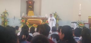 Pater Rein Kleden, SVD : Umat Harus Bangkit, Terang Yesus Halau Kegelapan