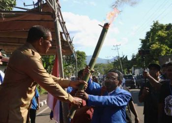 Wagub NTT Lepas Pawai Paskah Gerakan Angkatan Muda Kristen Indonesia  Alor 