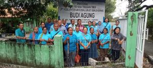 Maknai Paskah, WBI dari GBI Bunga Bakung Haukoto-Fatukoa Kunjungi Panti Jompo Budi Agung