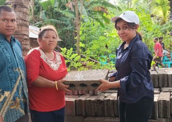 KADIN Sikka Salurkan Bantuan Bahan Bangunan untuk Rumah Mama Martina, DPP Kuasi Paroki Wairita Ucapkan Terima Kasih