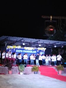 Dialog Tiga Orang Putri pada Expo Panggilan di Pelataran Asissi 