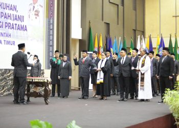 Gubernur NTT Lantik 15 Pejabat Eselon II : Dorong Peningkatan Kualitas Pelayanan Publik