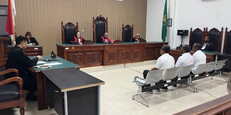 Sidang Tiga Terdakwa diduga Korupsi Dana Desa di Lembata