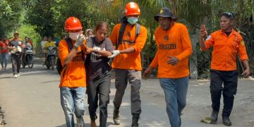 Basarnas Simulasi Evakuasi Darurat Bencana Erupsi Gunung Api di Lembata