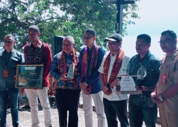 Tumbuh dari Desa, Mendunia Lewat Pariwisata: BUMDes Tujuh Maret Hadakewa Juara 1 BUMDes Award 2025