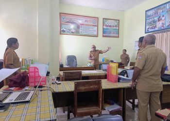 Bupati Lembata Sidak Dinas Kesehatan, Tegaskan Disiplin ASN : Prioritaskan Penanganan Masalah Kesehatan Kronis