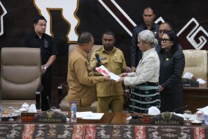 Hadiri Rapat Paripurna ke-35, Gubernur NTT Apresiasi DPRD NTT