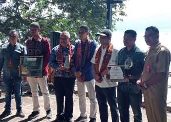 BUMDes Tujuh Maret Hadakewa Raih Juara 1 BUMDes Award 2025, Bukti Nyata Desa Hadakewa Jadi Pusat Inovasi Pariwisata NTT