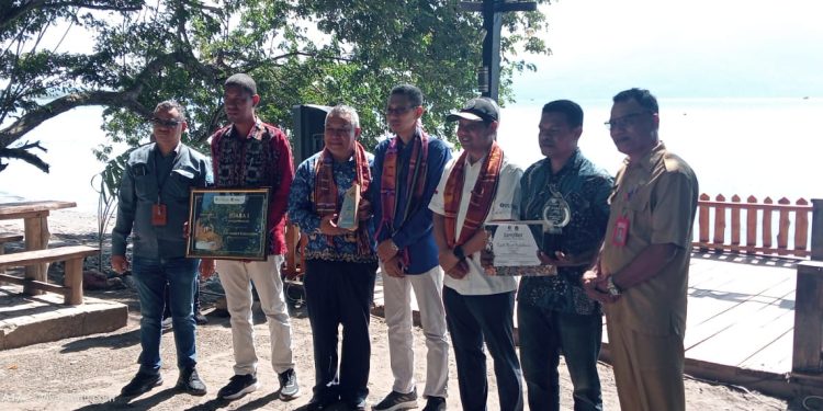 BUMDes Tujuh Maret Hadakewa Raih Juara 1 BUMDes Award 2025, Bukti Nyata Desa Hadakewa Jadi Pusat Inovasi Pariwisata NTT