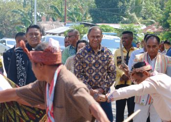 Wakil Gubernur NTT Resmikan Gedung Gereja GMIT Getsemani Lemadak