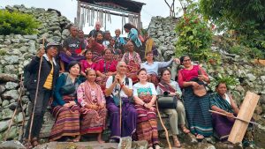 IHS Kunjungi Adonara, Eks Pejabat Kedubes AS Soroti Potensi Budaya Kampung Lamahelan