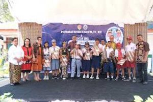 Wagub NTT Johni Asadoma Beri Motivasi dan Semangat Bagi Siwa SLB Kota Kupang