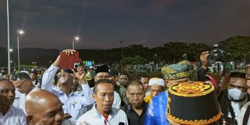 Sultan Buton Tiba Lembata disambut Hangat Bupati dan Wakil Bupati