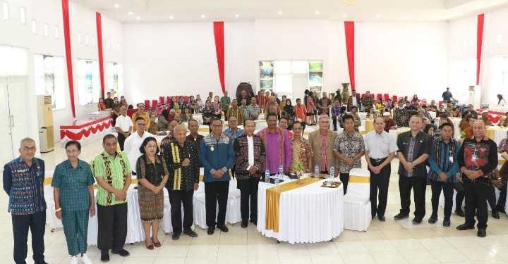 Wagub Johni Asadoma  Dialog Bersama Pensiunan : Pemerintah Siap Terima Kritik dan Saran Konstruktif