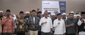 Gubernur Melki Sambut Jemaah Haji Asal NTT Dari Tanah Suci