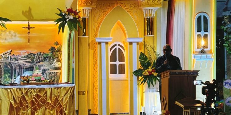 Bupati Kanis Tuaq : Pater Fransiskus Betekeneng Jadilah Garam dan Terang di “Tanah Misi”