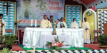 Bupati Lembata Profisiat Pater Patrisius Breket Mudaj,SSCC Atas Pesta Perak Hidup Imamat 