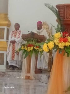 Uskup Larantuka Mgr, Frans Kopong Kung Resmikan Paroki Baru St. Yoseph Waikilok Dekenat Lembata