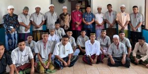 Wabup Nasir Kunjungi Warga Binaan Lapas Lembata dan Solat Bersama