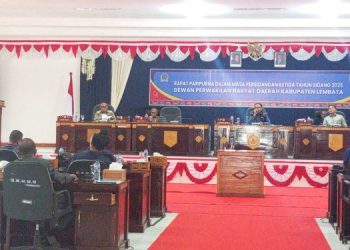 Rapat Paripurna RPJMD diwarnai Aksi Protes Dua Anggota DPRD Lembata