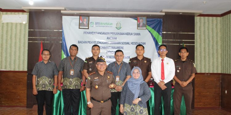 Kejari Lembata dan BPJS Kesehatan Maumere Tandatangani Kerja Sama Penegakan Hukum dan Kepatuhan JKN