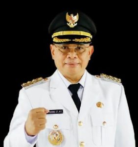 Massa Demo Tuntut Bupati Pati Mundur