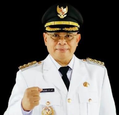 Massa Demo Tuntut Bupati Pati Mundur