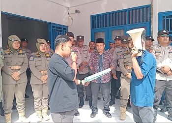 GPKN Demo di Kantor Inspektorat Mandailing Natal: Serahkan “Surat Pengunduran Diri Palsu” Sindiran Keras