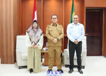 Gubernur Melki Laka Lena Terima Kunjungan Dewi Aryani, Bahas Pupuk Hayati